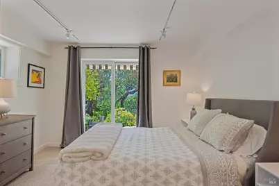 17217 Hillcrest Avenue, Sonoma, CA 95476 - Photo 25