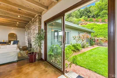 951 Meadowsweet Drive, Corte Madera, CA 94925 - Photo 13