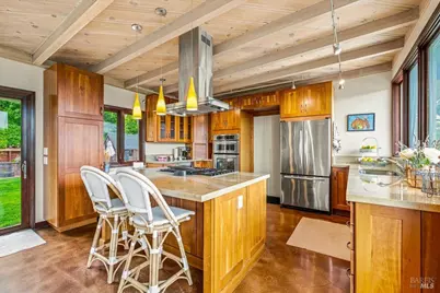 951 Meadowsweet Drive, Corte Madera, CA 94925 - Photo 7