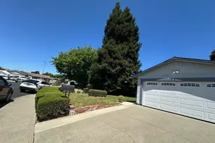 107 Greg Ct, Vacaville, CA 95687 - Photo 3