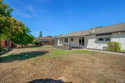 1126 Valle Vista Avenue, Vallejo, CA 94589 - Photo 33