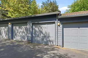 7 Rosemary Ct, Novato, CA 94945 - Photo 25