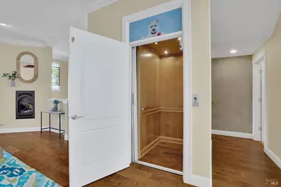 130 W C Street, Benicia, CA 94510 - Photo 25