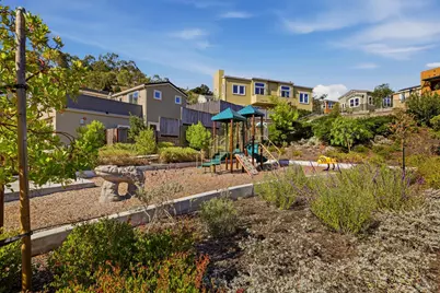 547 Sapphire Street, Petaluma, CA 94952 - Photo 71