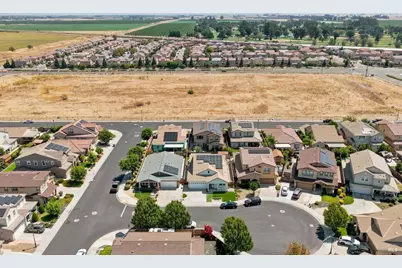 7042 Cardinal Court, Vacaville, CA 95687 - Photo 37