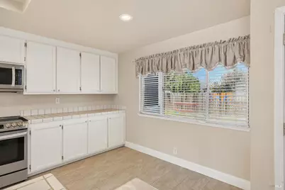 370 Engell Court, Suisun City, CA 94585 - Photo 15