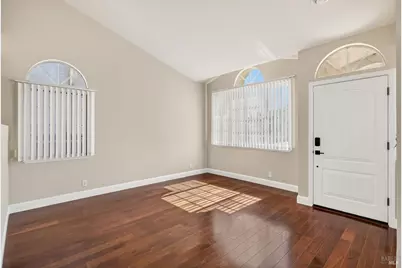 370 Engell Court, Suisun City, CA 94585 - Photo 5