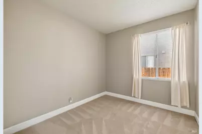 370 Engell Court, Suisun City, CA 94585 - Photo 23