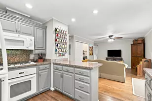 2604 Topaz Dr, Novato, CA 94945 - Photo 13
