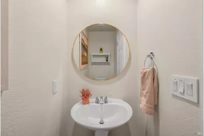 1361 Birdie Drive, Windsor, CA 95492 - Photo 19