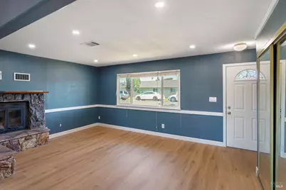 233 Maple Street, Suisun City, CA 94585 - Photo 5