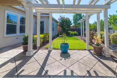 7541 Walnut Orchard Way, Santa Rosa, CA 95409 - Photo 11