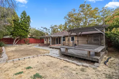 2446 Helen Avenue, Vallejo, CA 94591 - Photo 31