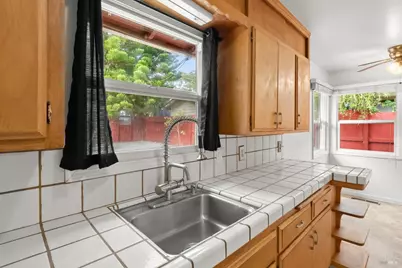 2446 Helen Avenue, Vallejo, CA 94591 - Photo 13