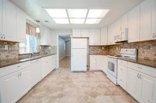 150 Bloom Dr, Dixon, CA 95620 - Photo 17