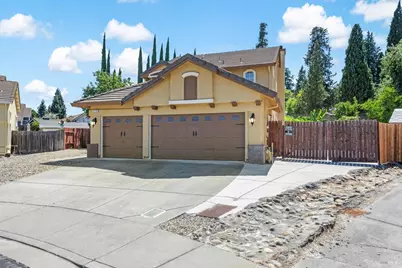 219 Berkshire Court, Vacaville, CA 95687 - Photo 3