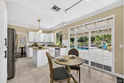 219 Berkshire Court, Vacaville, CA 95687 - Photo 29