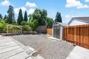 219 Berkshire Ct, Vacaville, CA 95687 - Photo 87