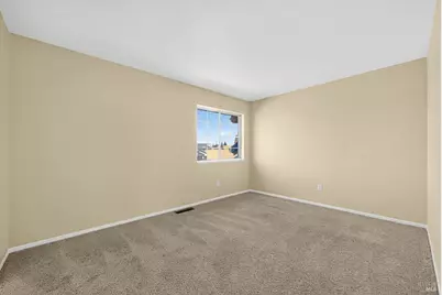 219 Berkshire Court, Vacaville, CA 95687 - Photo 61