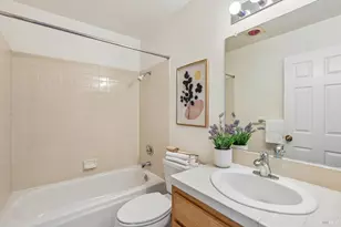 326 Commodore Dr, Richmond, CA 94804 - Photo 17