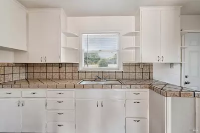 390 S Orchard Avenue, Ukiah, CA 95482 - Photo 5