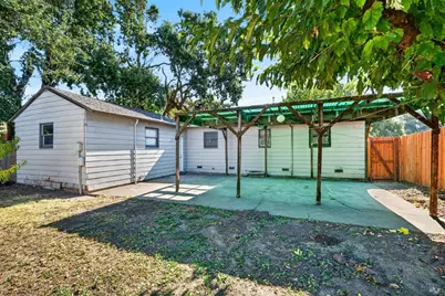 390 S Orchard Avenue, Ukiah, CA 95482 - Photo 3