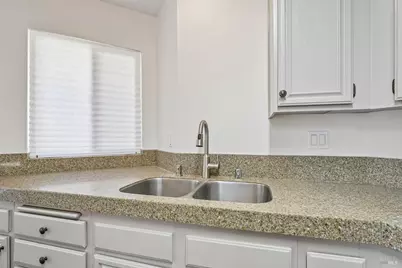 5059 Lakeview Circle, Fairfield, CA 94534 - Photo 25