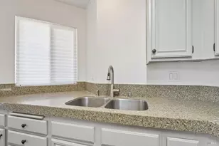 5059 Lakeview Cir, Fairfield, CA 94534 - Photo 25