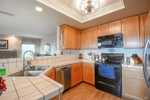 168 Breezewalk Dr, Vallejo, CA 94591 - Photo 13