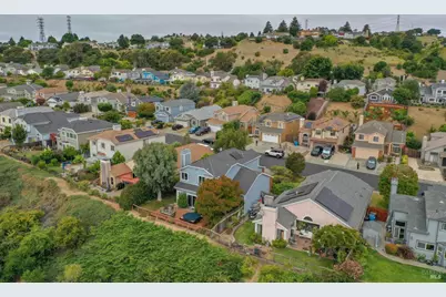 168 Breezewalk Drive, Vallejo, CA 94591 - Photo 7