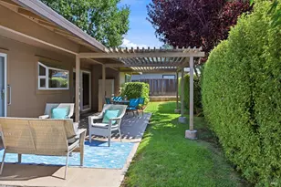 2 Oakhurst Pl, Santa Rosa, CA 95409 - Photo 35