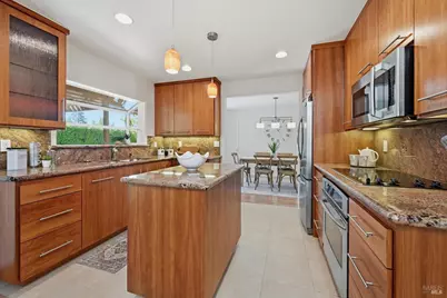 2 Oakhurst Place, Santa Rosa, CA 95409 - Photo 11