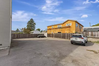 5801 Madison Ave Avenue, Richmond, CA 94112 - Photo 21