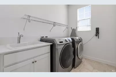 1605 Country Manor Drive, Santa Rosa, CA 95403 - Photo 23