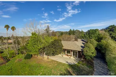 8 Circle Road, San Rafael, CA 94903 - Photo 3