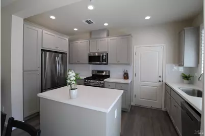 1498 Cavendish Avenue, Santa Rosa, CA 95401 - Photo 11