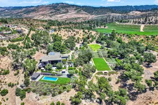860 Meadowood Ln, Saint Helena, CA 94574 - Photo 11