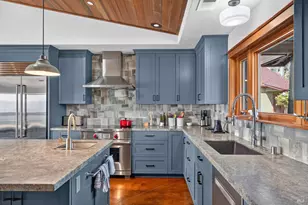 10801 Bakers Creek Rd, Redwood Valley, CA 95470 - Photo 13