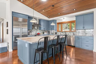 10801 Bakers Creek Road, Redwood Valley, CA 95470 - Photo 11