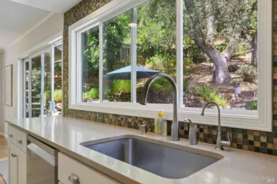 710 Arlington Circle, Novato, CA 94947 - Photo 17