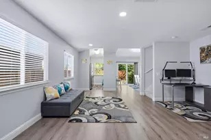 408 Flower Ave, Santa Rosa, CA 95404 - Photo 3