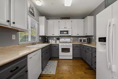 34 W Brookside Drive, Cloverdale, CA 95425 - Photo 13