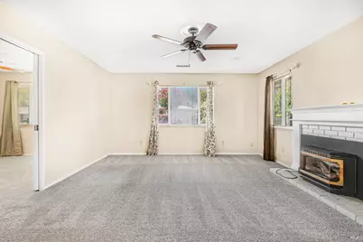 1 Meadowgreen Court, Santa Rosa, CA 95409 - Photo 5