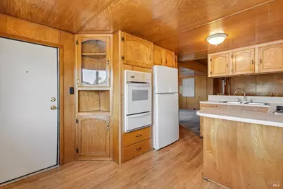 208 Aileen Avenue, Santa Rosa, CA 95407 - Photo 3