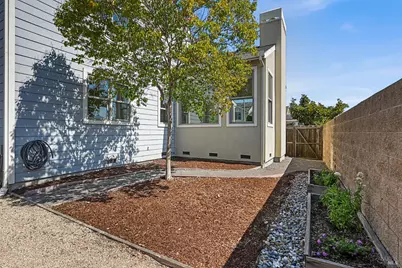 401 Lindberg Circle, Petaluma, CA 94952 - Photo 13