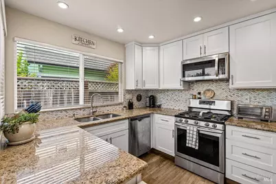 1975 Seville Street, Santa Rosa, CA 95403 - Photo 15