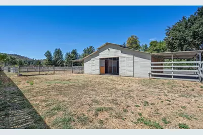 5833 Highway 12 Highway, Santa Rosa, CA 95409 - Photo 33