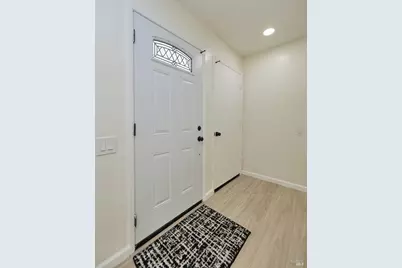 197 Rainier Circle, Vacaville, CA 95687 - Photo 3