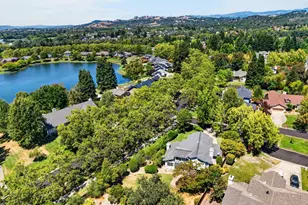 306 Whitethorn Ct, Windsor, CA 95492 - Photo 49