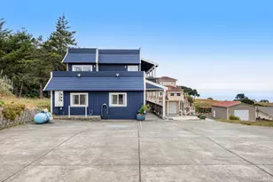 129 Lower Pacific Dr, Shelter Cove, CA 95589 - Photo 73